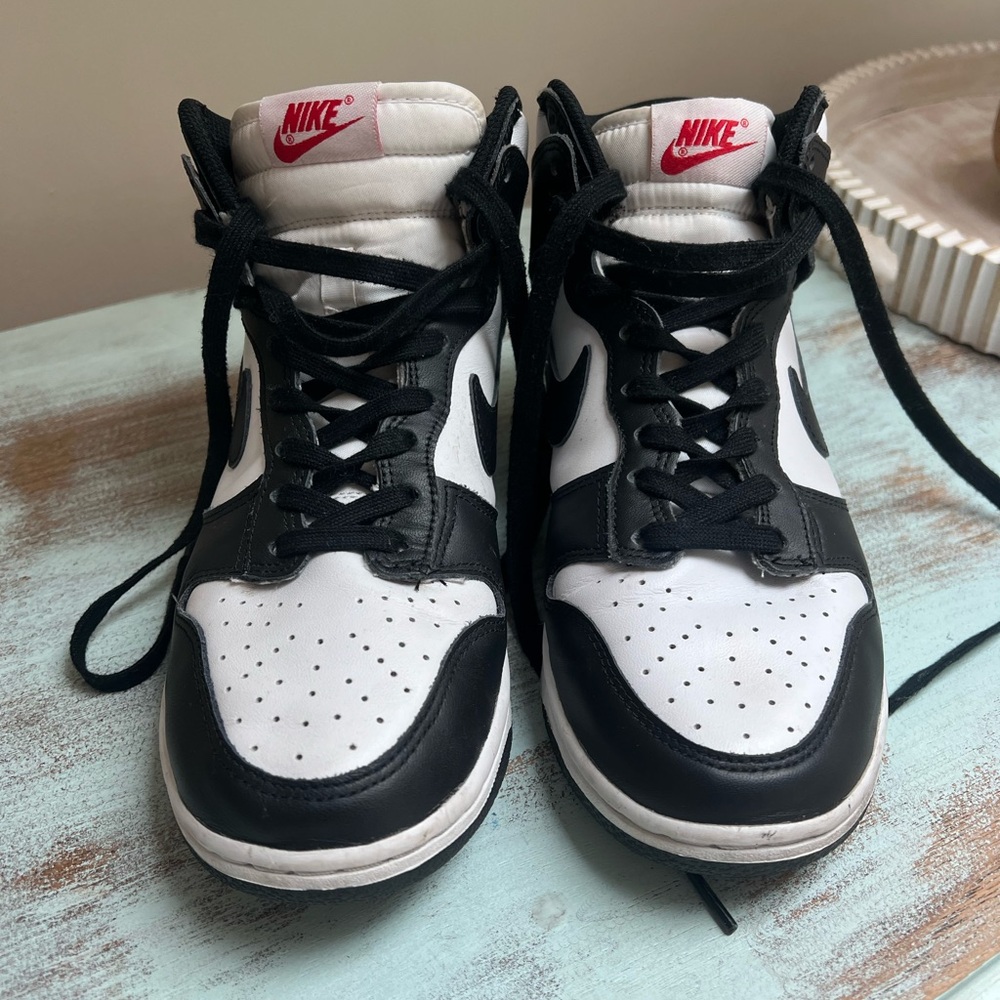 Jordan WMNS Pandas size 9
